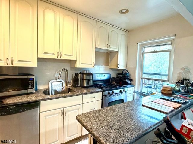 974 Main St, Hackensack City, NJ 07601