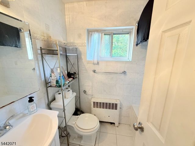 974 Main St, Hackensack City, NJ 07601