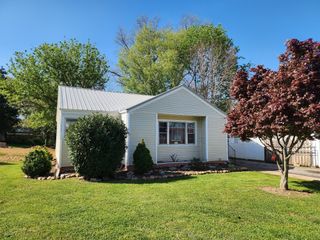104 3rd Ave, NW, Winchester, TN 37398
