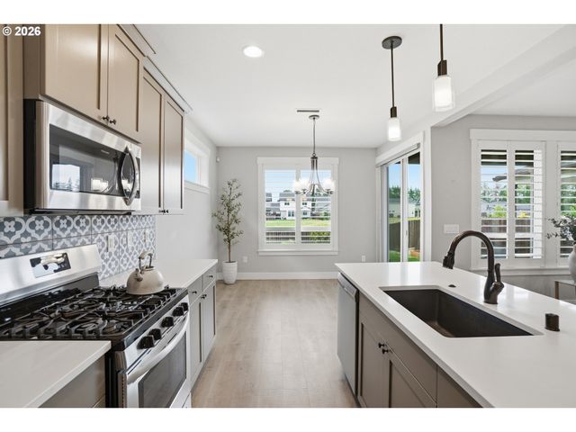 13534 Ne 110TH Way, Vancouver, WA 98682
