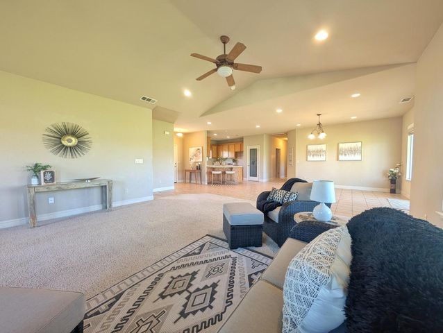 6710 Baldwin St, Valley Springs, CA 95252