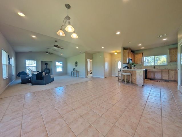 6710 Baldwin St, Valley Springs, CA 95252