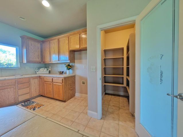 6710 Baldwin St, Valley Springs, CA 95252