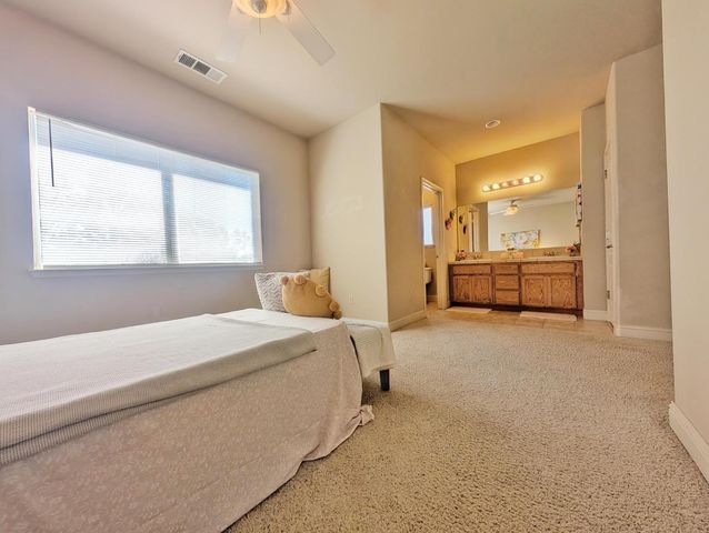 6710 Baldwin St, Valley Springs, CA 95252