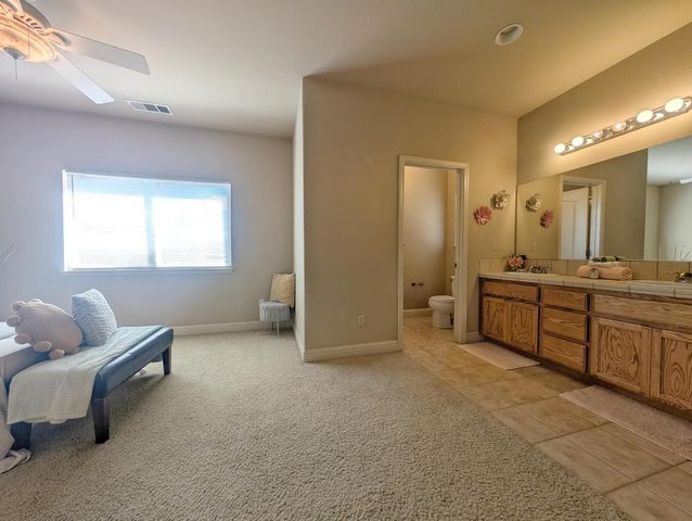 6710 Baldwin St, Valley Springs, CA 95252