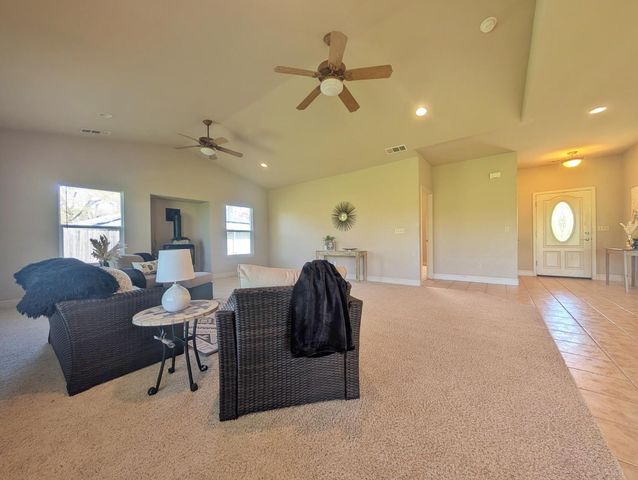 6710 Baldwin St, Valley Springs, CA 95252