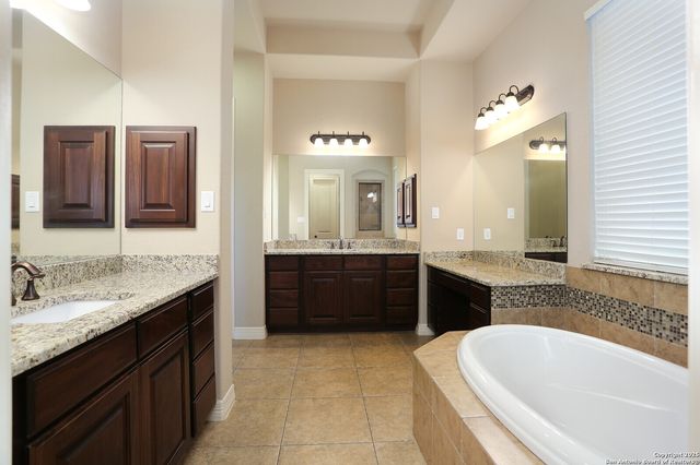 13402 Rustic Sand, Helotes, TX 78023