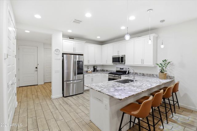2544 W HIDALGO Avenue, Phoenix, AZ 85041