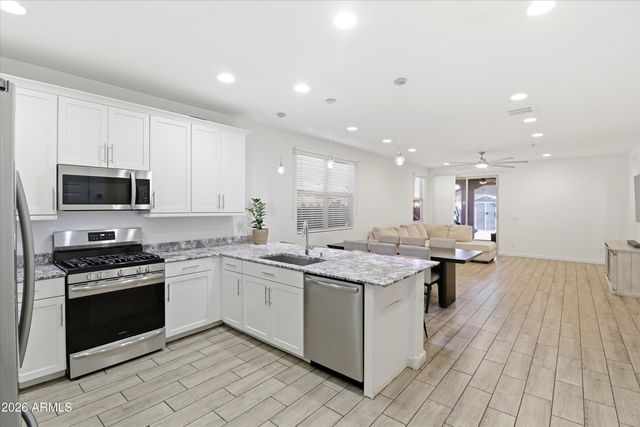 2544 W HIDALGO Avenue, Phoenix, AZ 85041