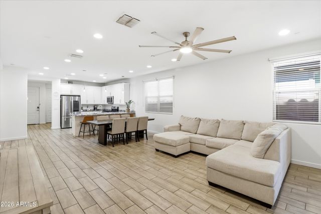2544 W HIDALGO Avenue, Phoenix, AZ 85041