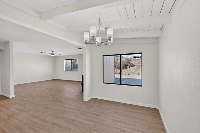 1195 Bali Road SE, Rio Rancho, NM 87124