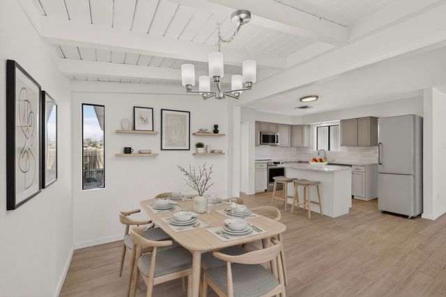 1195 Bali Road SE, Rio Rancho, NM 87124