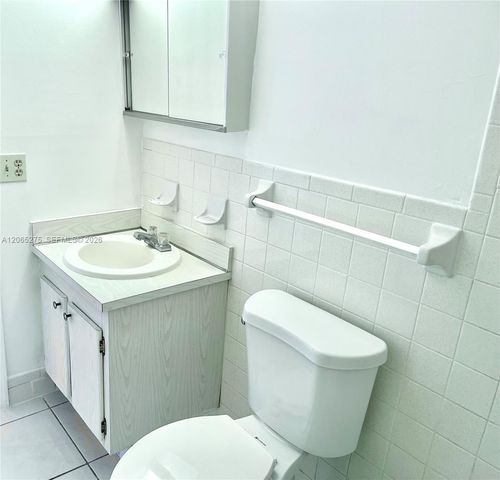 2145 Pierce Street 421, Hollywood, FL 33020