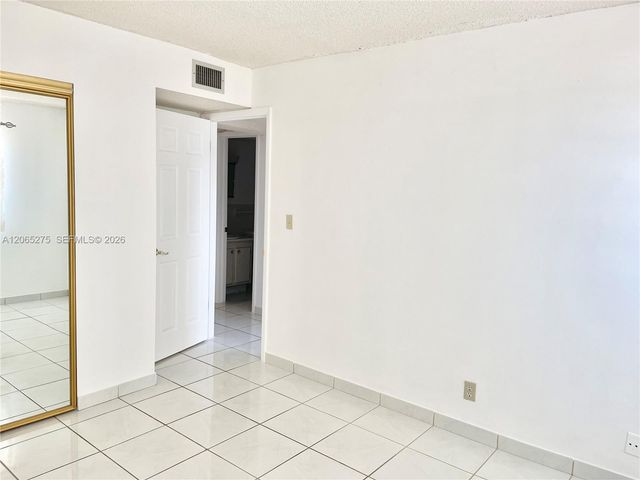 2145 Pierce Street 421, Hollywood, FL 33020