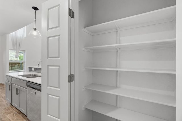 11807 Frenchie LN 1404, Austin, TX 78748