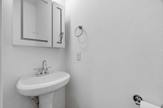 11807 Frenchie LN 1404, Austin, TX 78748