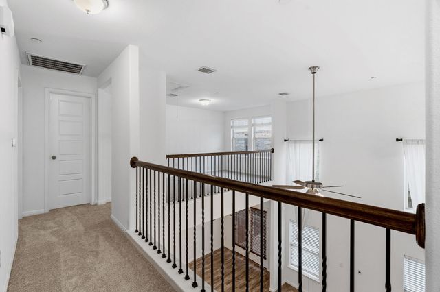 11807 Frenchie LN 1404, Austin, TX 78748