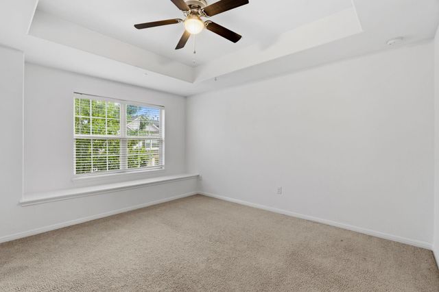 11807 Frenchie LN 1404, Austin, TX 78748