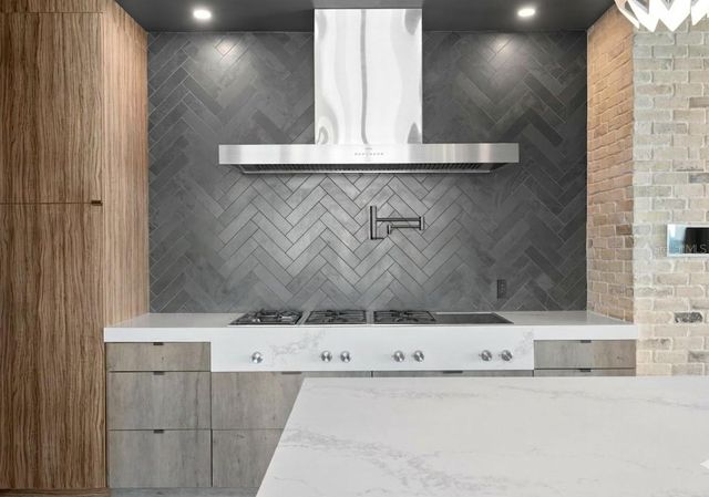 2619 BAYSHORE BOULEVARD 200, Tampa, FL 33629