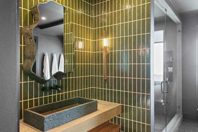 2619 BAYSHORE BOULEVARD 200, Tampa, FL 33629