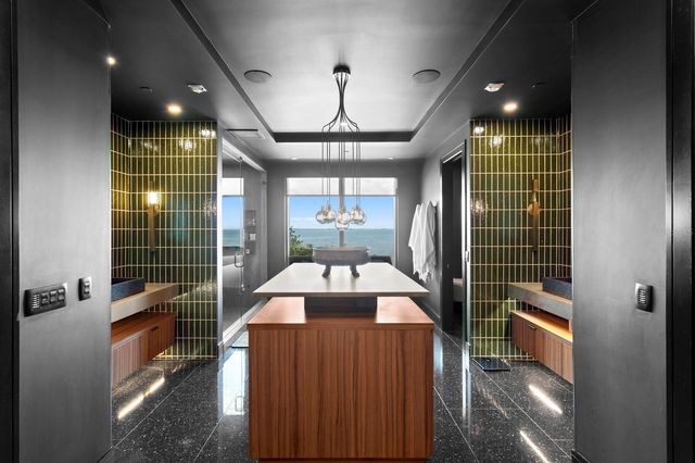 2619 BAYSHORE BOULEVARD 200, Tampa, FL 33629