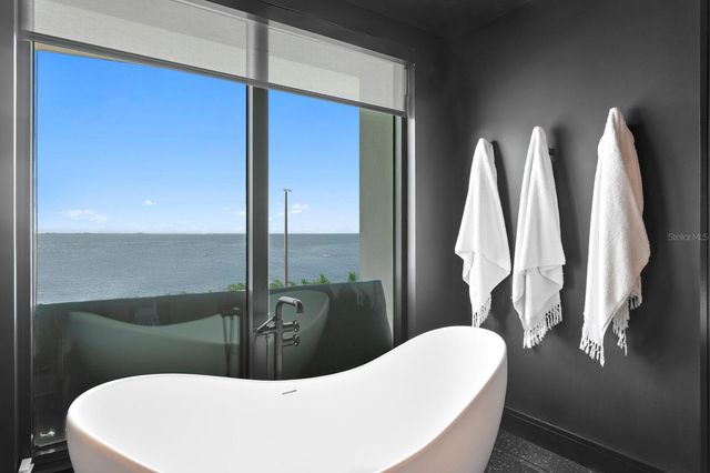 2619 BAYSHORE BOULEVARD 200, Tampa, FL 33629