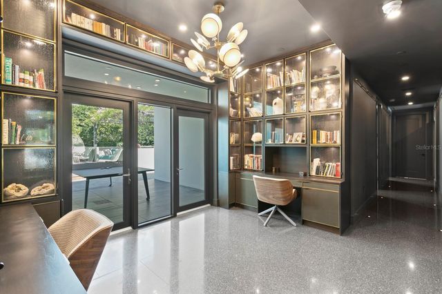 2619 BAYSHORE BOULEVARD 200, Tampa, FL 33629