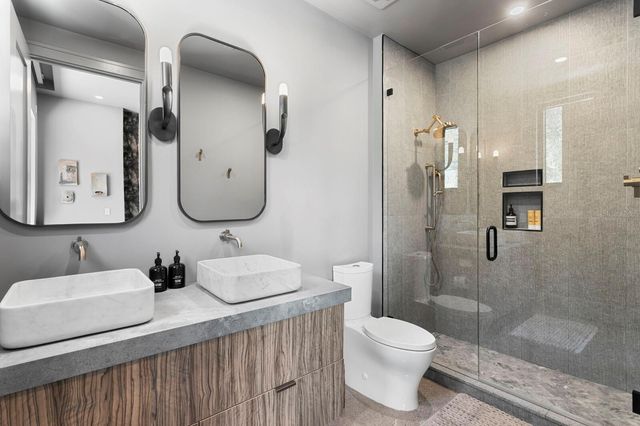 2619 BAYSHORE BOULEVARD 200, Tampa, FL 33629