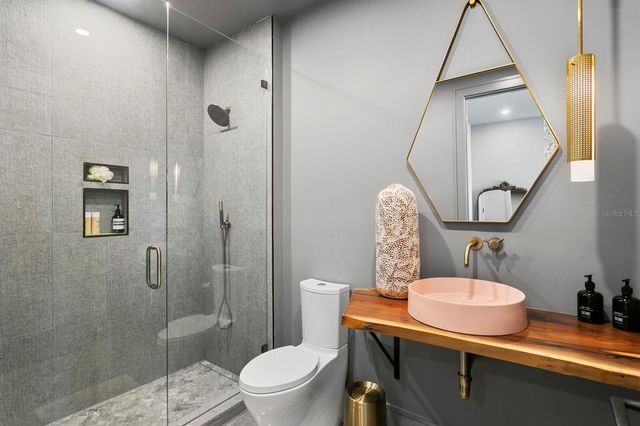 2619 BAYSHORE BOULEVARD 200, Tampa, FL 33629