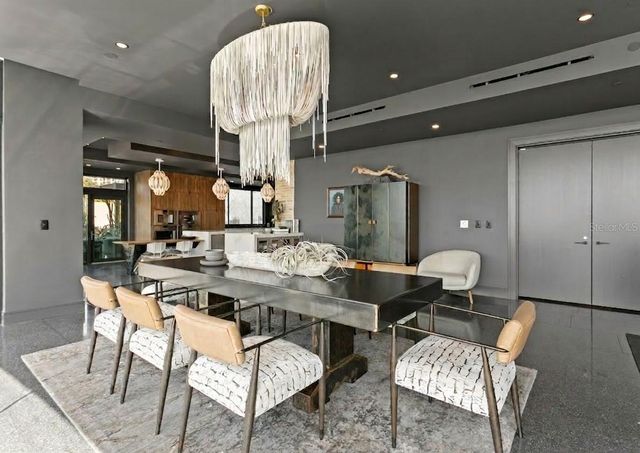 2619 BAYSHORE BOULEVARD 200, Tampa, FL 33629