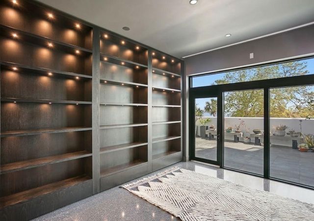 2619 BAYSHORE BOULEVARD 200, Tampa, FL 33629