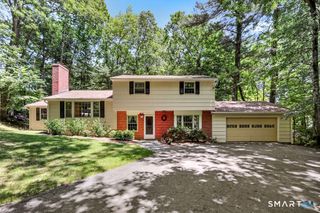 18 Foxridge Lane, Avon, CT 06001
