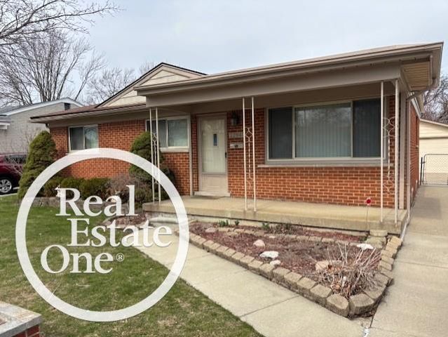 22943 Masonic Boulevard, St Clair Shores, MI 48082