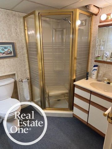 22943 Masonic Boulevard, St Clair Shores, MI 48082