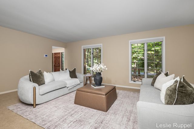 1700 Mont Rue Drive Se, Cascade Twp, MI 49546
