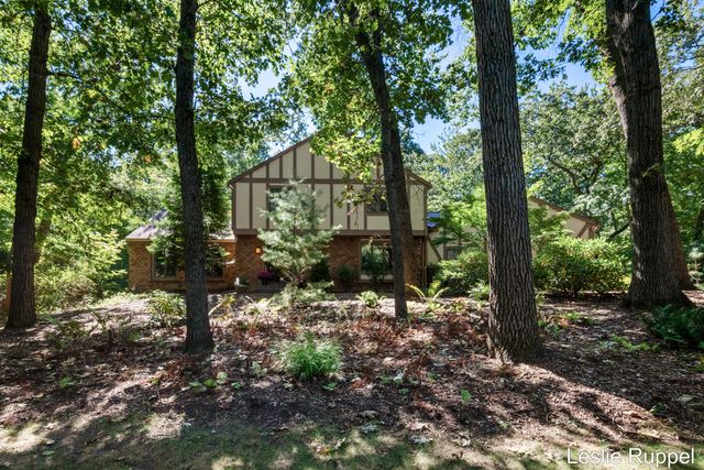 1700 Mont Rue Drive Se, Cascade Twp, MI 49546