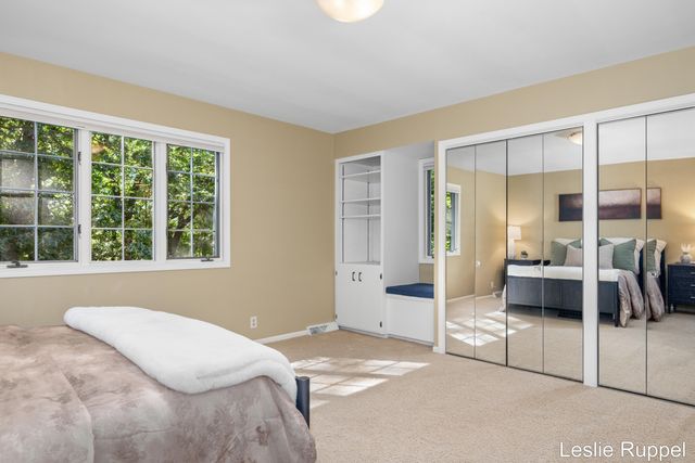 1700 Mont Rue Drive Se, Cascade Twp, MI 49546