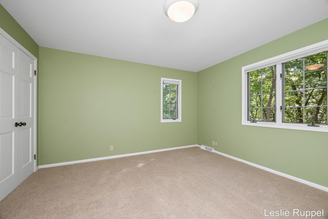 1700 Mont Rue Drive Se, Cascade Twp, MI 49546