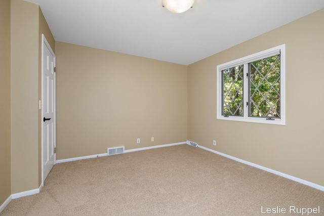 1700 Mont Rue Drive Se, Cascade Twp, MI 49546