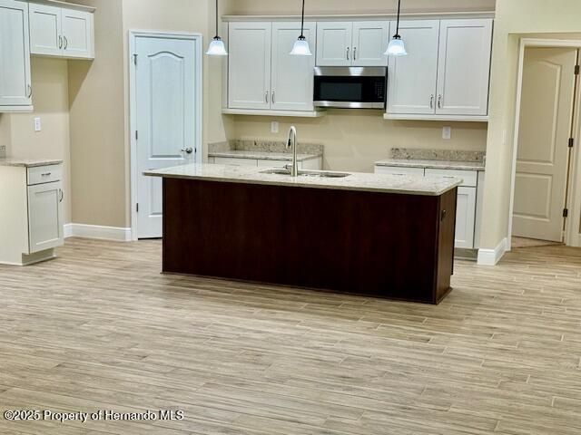 4 S Oak Village Boulevard, Homosassa, FL 34446