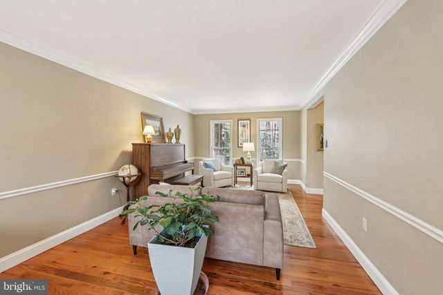 11713 AYRESHIRE RD, Oakton, VA 22124