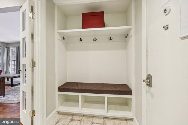 11713 AYRESHIRE RD, Oakton, VA 22124