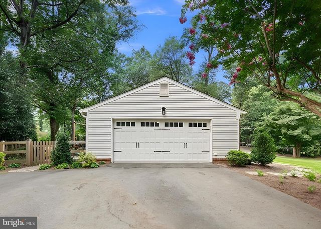 11713 AYRESHIRE RD, Oakton, VA 22124