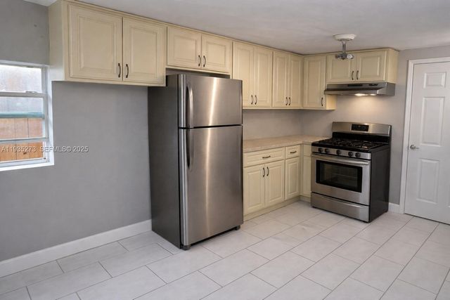 9407 NW 4th Ave, Miami, FL 33150