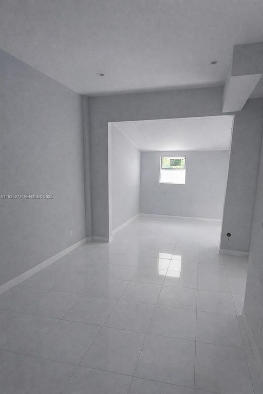 Image 11 of property listing at 9407 NW 4th Ave, Miami, FL 33150