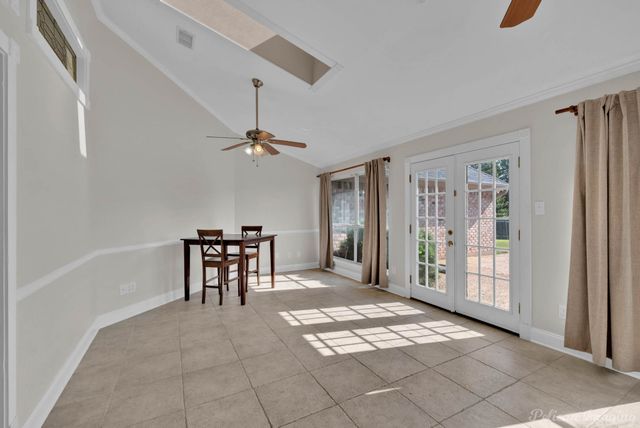 5526 Lake Side Drive, Bossier City, LA 71111