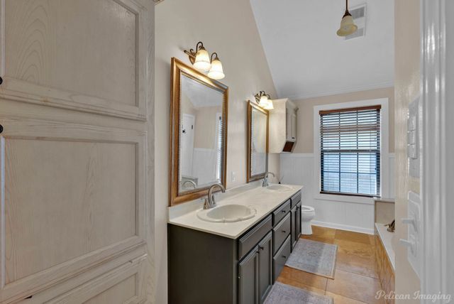 5526 Lake Side Drive, Bossier City, LA 71111