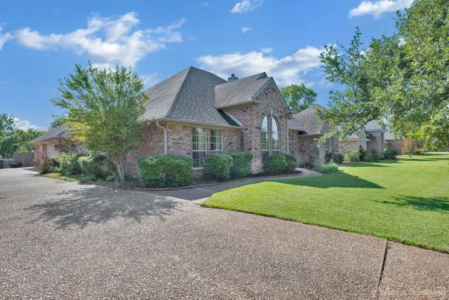 5526 Lake Side Drive, Bossier City, LA 71111