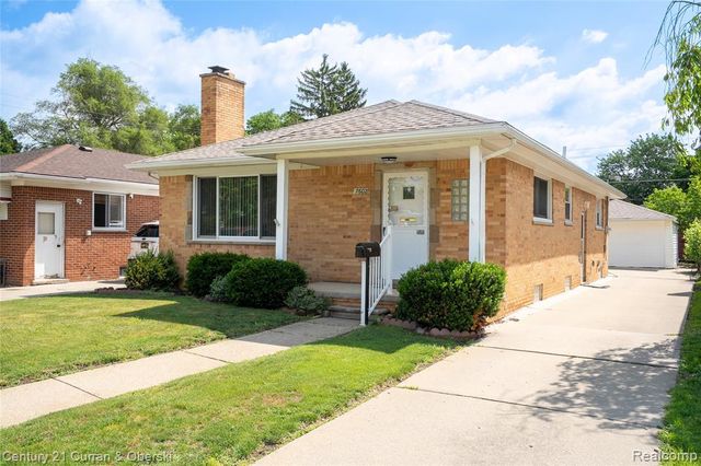 7602 Highview Street, Dearborn Heights, MI 48127