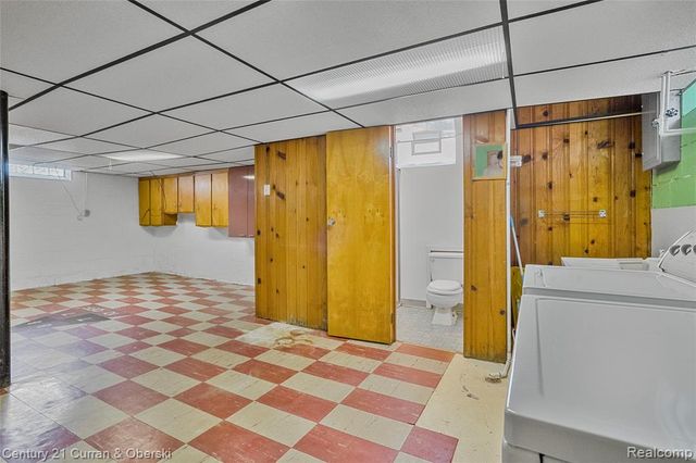 7602 Highview Street, Dearborn Heights, MI 48127